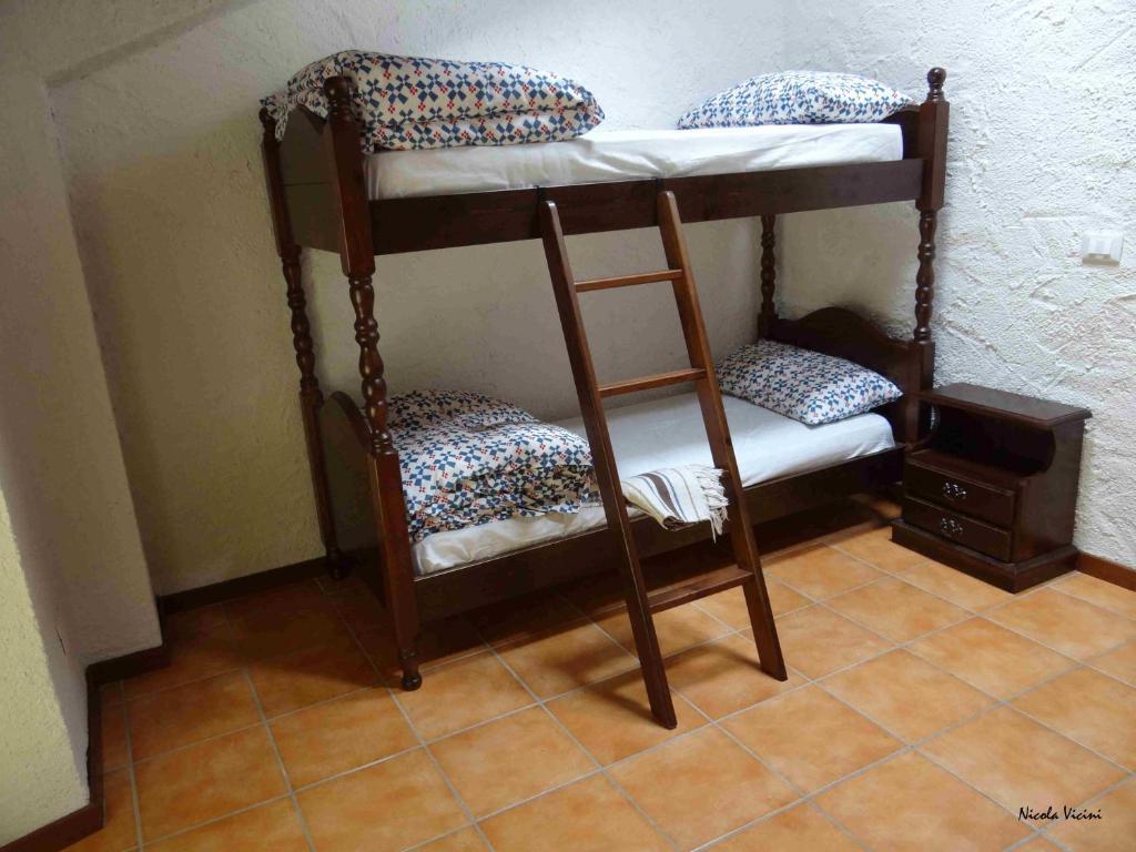 Rifugio Alpetto Di Torno Albergue Sormano Habitación foto