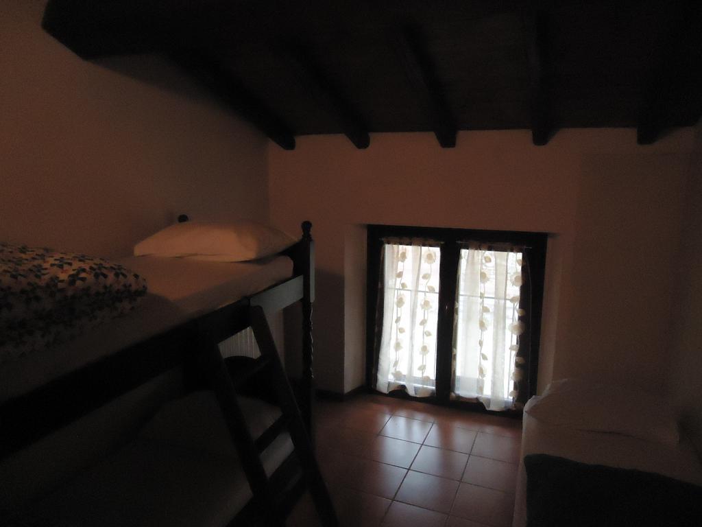 Rifugio Alpetto Di Torno Albergue Sormano Exterior foto