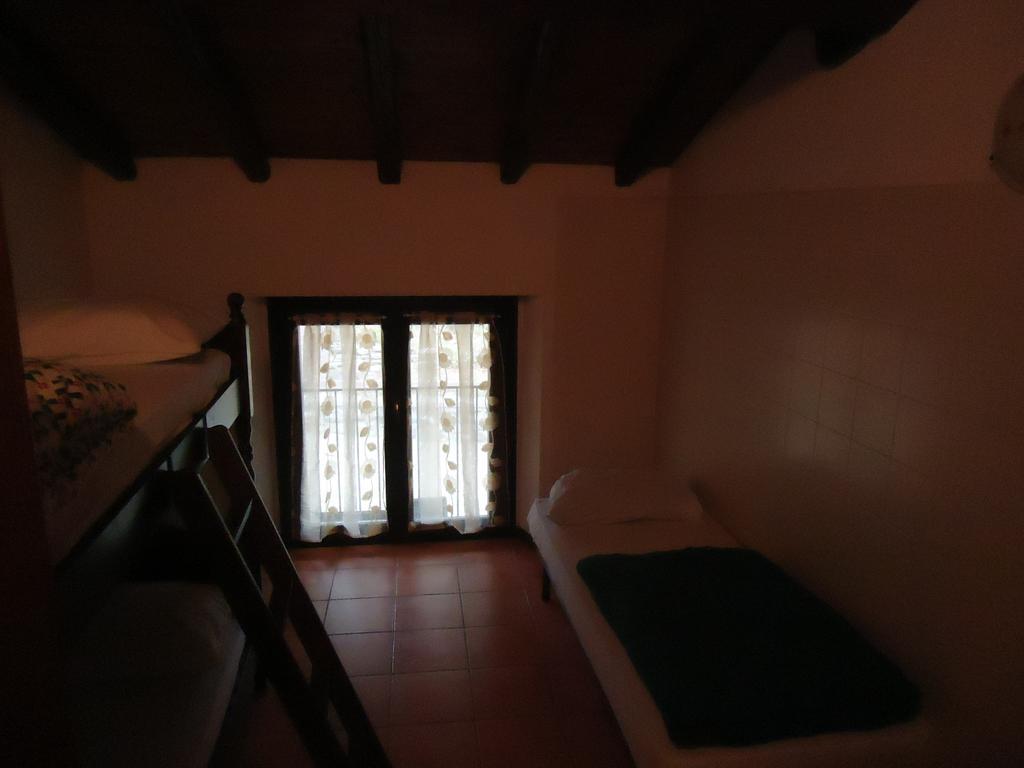 Rifugio Alpetto Di Torno Albergue Sormano Exterior foto