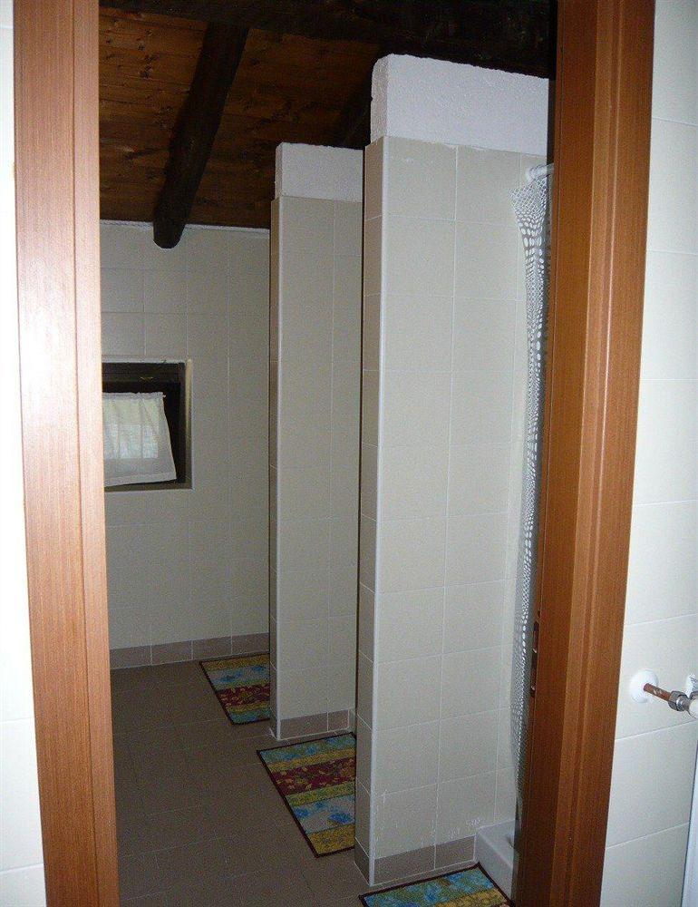 Rifugio Alpetto Di Torno Albergue Sormano Exterior foto