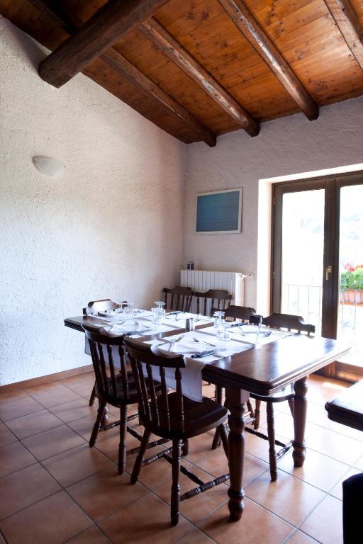 Rifugio Alpetto Di Torno Albergue Sormano Exterior foto