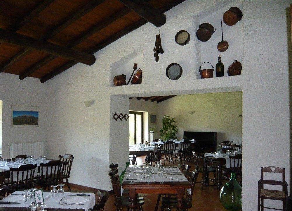 Rifugio Alpetto Di Torno Albergue Sormano Exterior foto